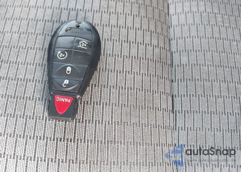 2010 Jeep Grand Cherokee Laredo z USA, uszkodzony, nr VIN 1J4PR4GK6AC116395